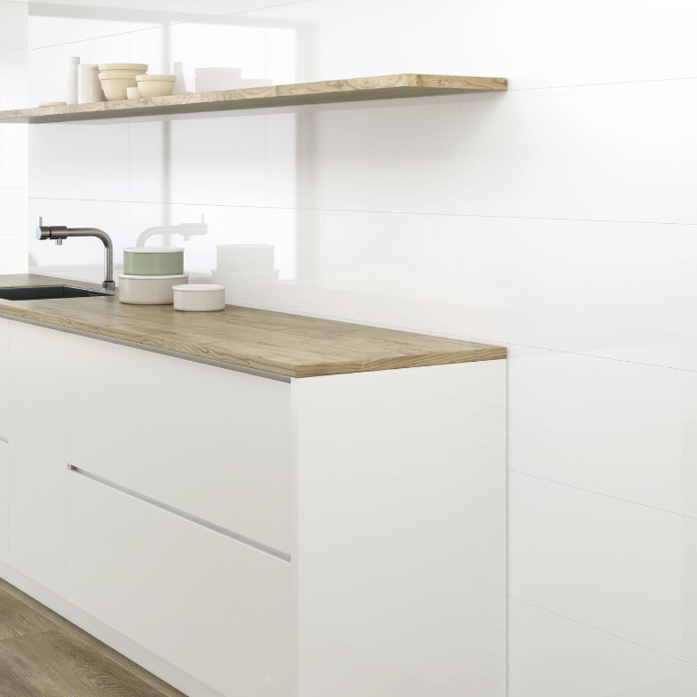 Caja Azulejo Blanco Brillo 30x90 (1,08 m2)