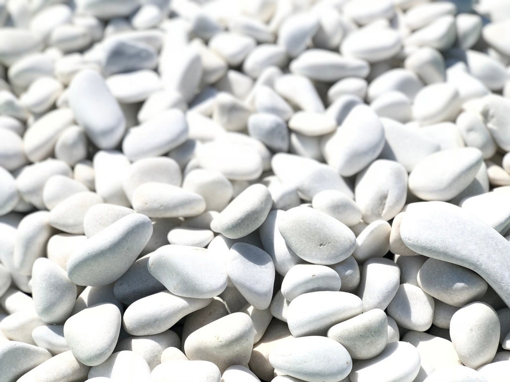 Saco de Canto Rodado Blanco Puro 25/40 20 Kg