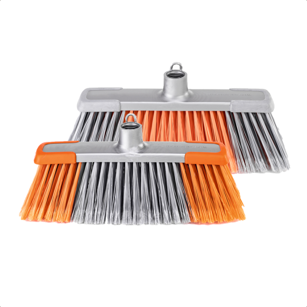 Escoba Universal Gris con Protector Ref. 1728